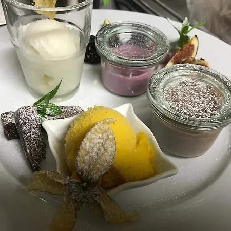 Lisas Gaestehaus Konukevi Neckartenzlingen