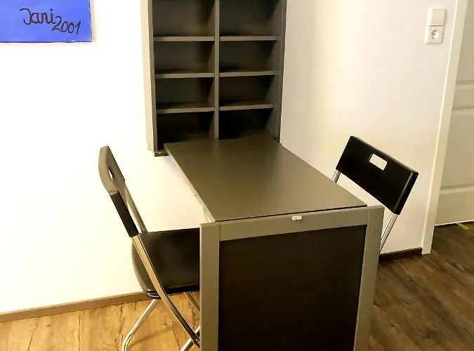 Lisas Gaestehaus 招待所 3*